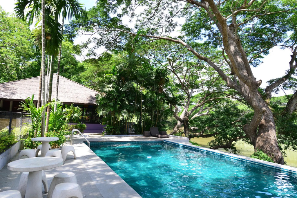 Baan Nai Soi Homestay