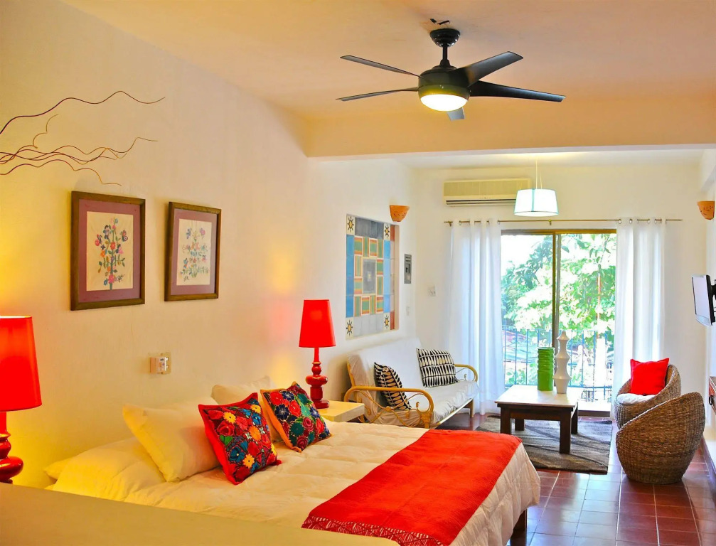 Villa Mercedes Petit Hotel
