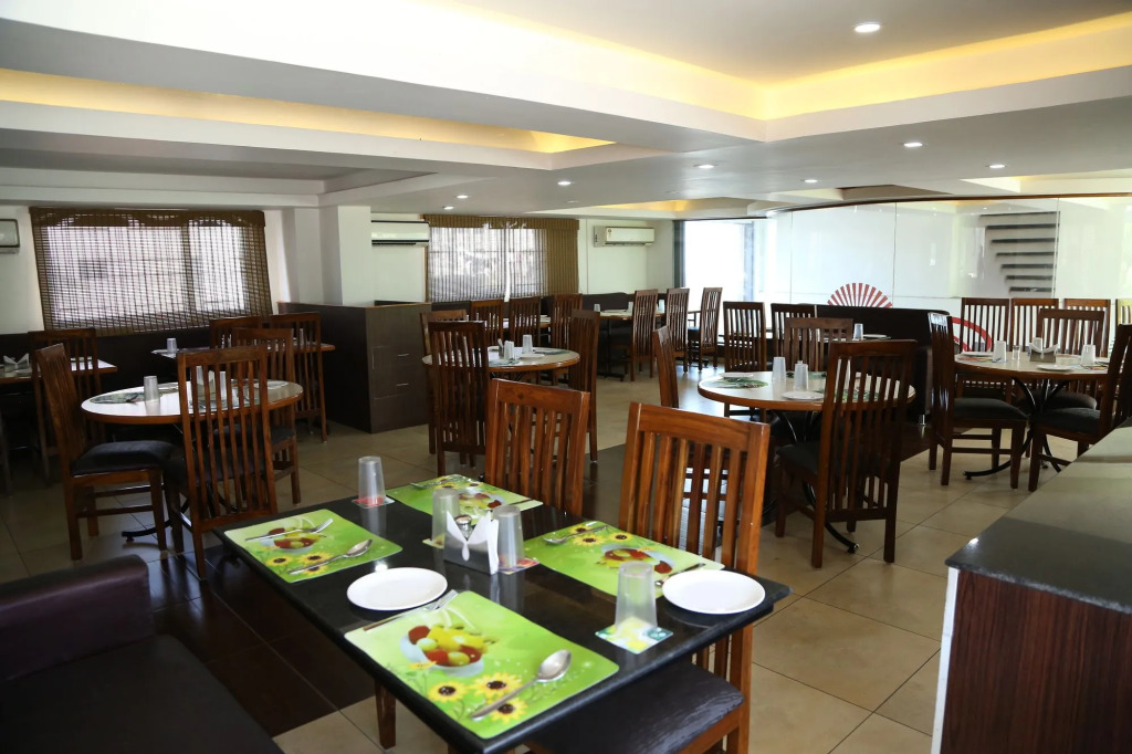 Hotel SPR Inn