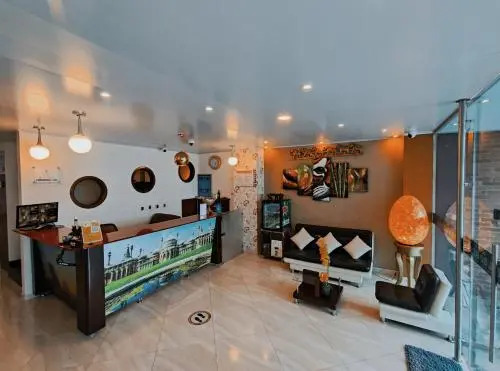 Hotel 80 Real