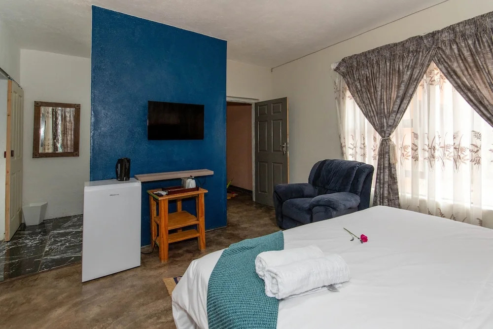 Woodpeckers Guest House