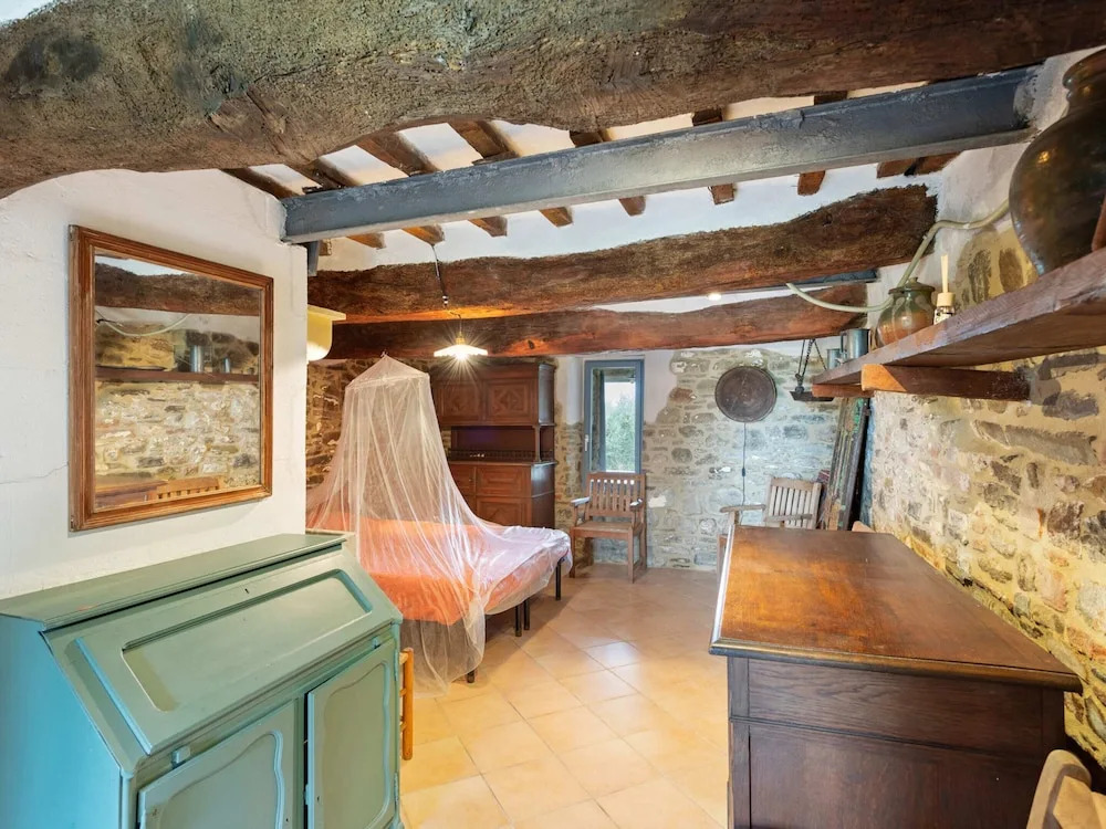 Tuscan Villa in Castiglion Fiorentino w/ Pool