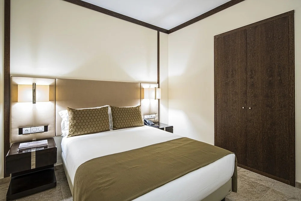 iu Hotel Saurimo Rotunda