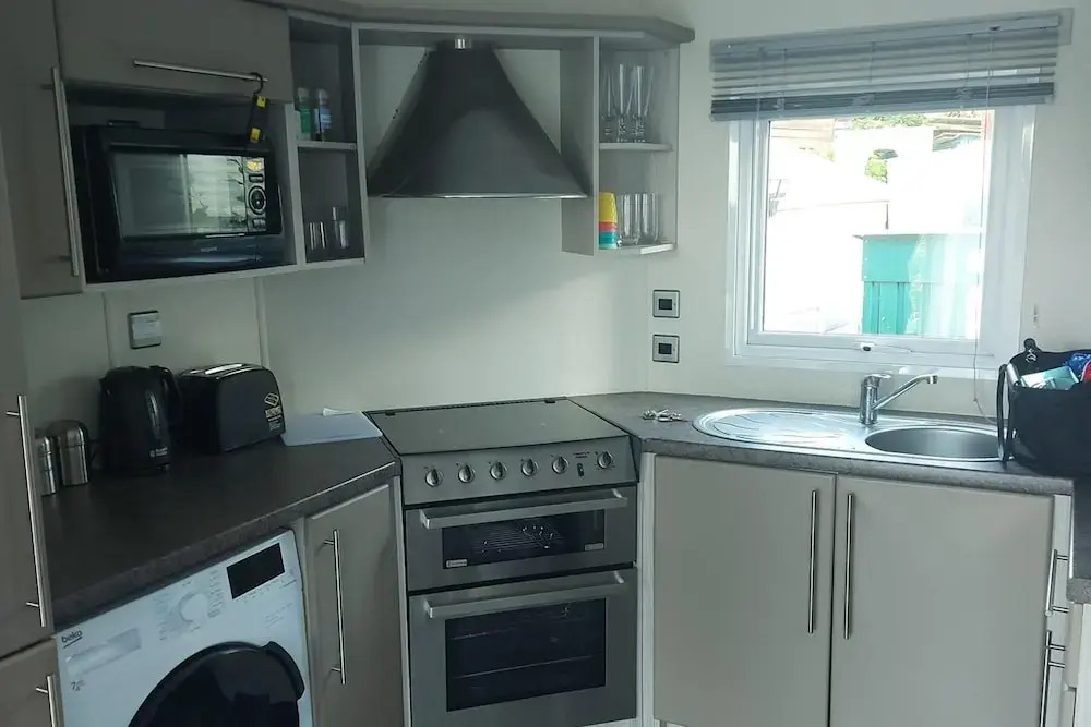 Lodge - Sleeps 6 With Pool Access