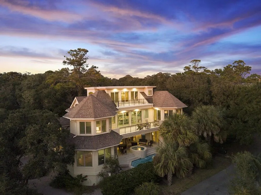 Pura Vida by Five Star Properties