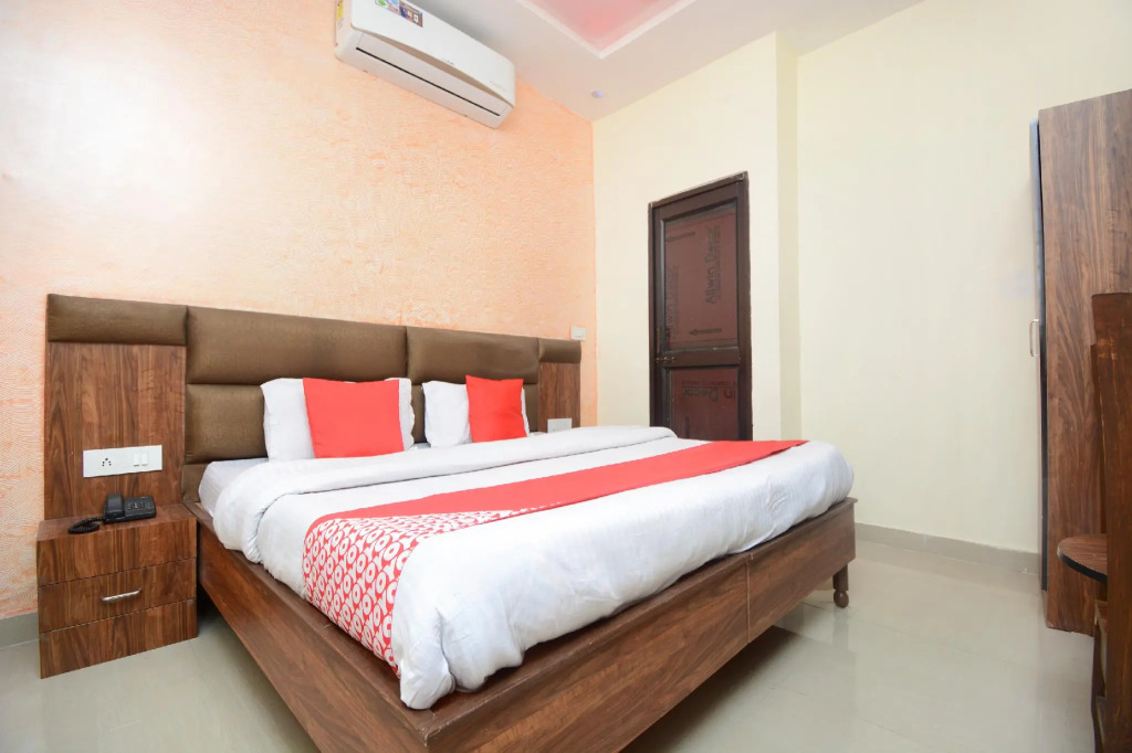 OYO 30743 Hotel Himalayan