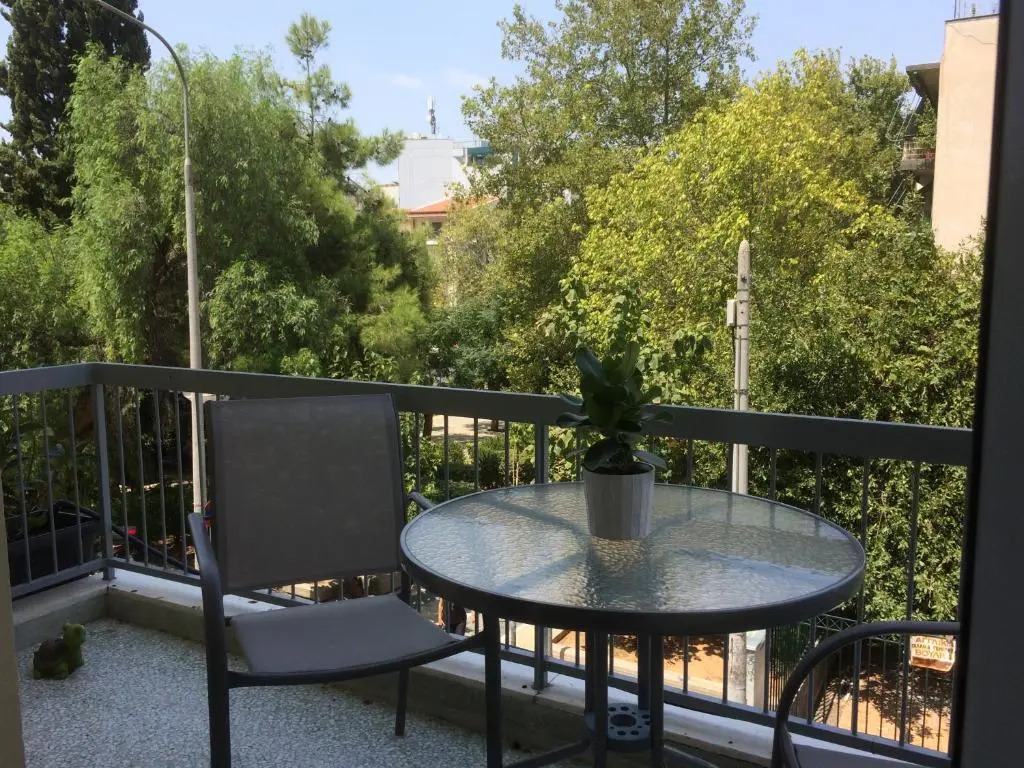 Luxury 2 bdrm apartment 10 minutes walk from the Acropolis