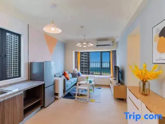 Huicheng Scenic Apartment (Yangxi Moon Bay)