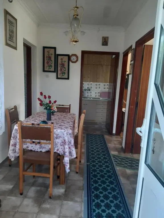 Annas Cottage