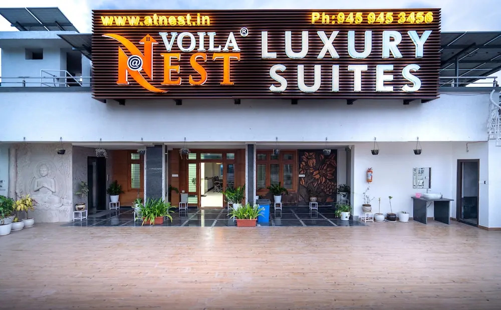 Hotel Voila Atnest Suites Kokapet, Business Hotel