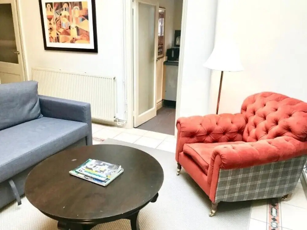 Family Studio Opposite Natural History Museum