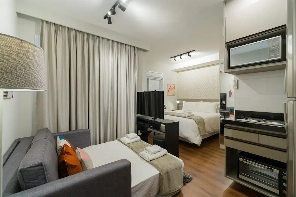 UB907 Charme urbano em loft com bar panorâmico!
