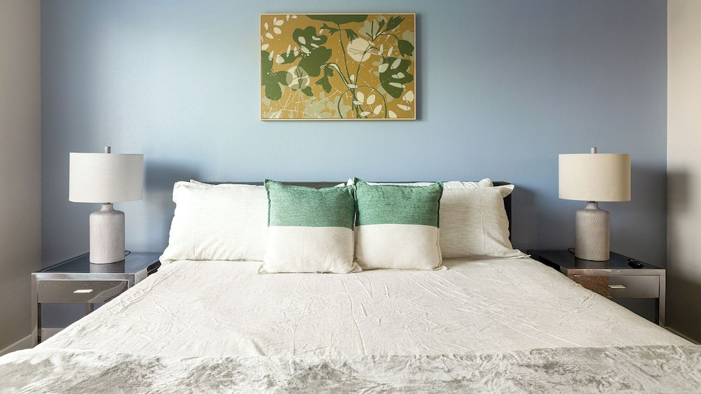 Landing Amazing 1bd, Gym, Yoga Studio