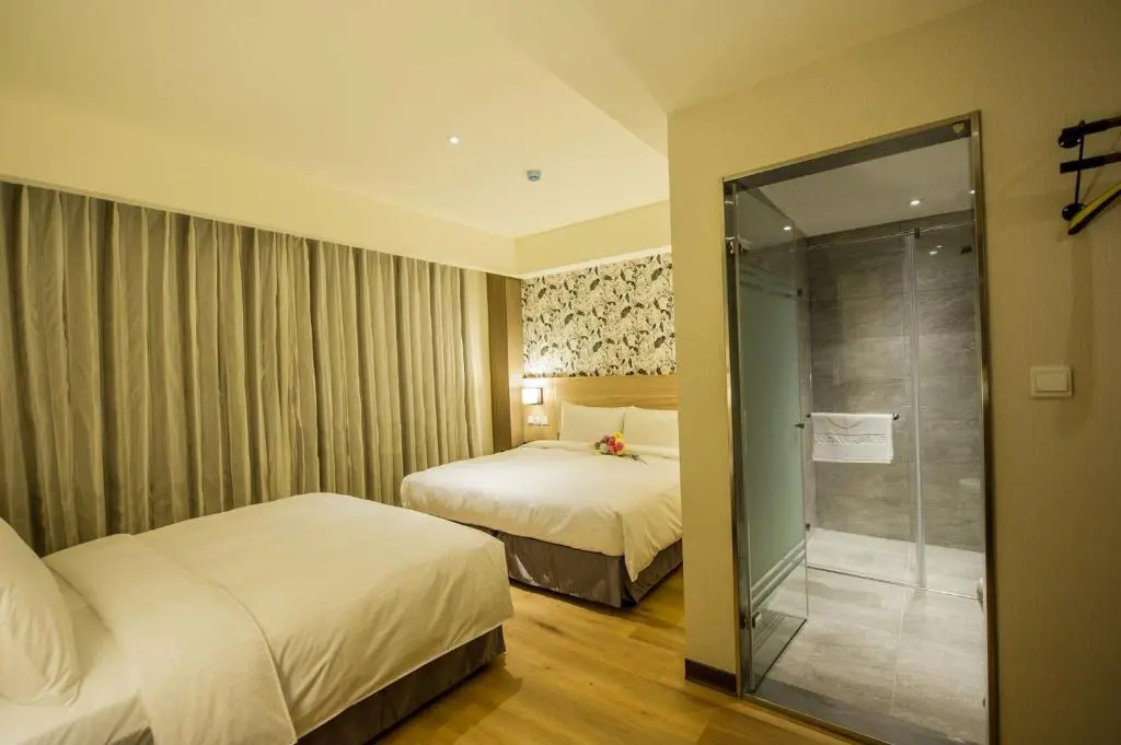 Lucky Apple Hotel