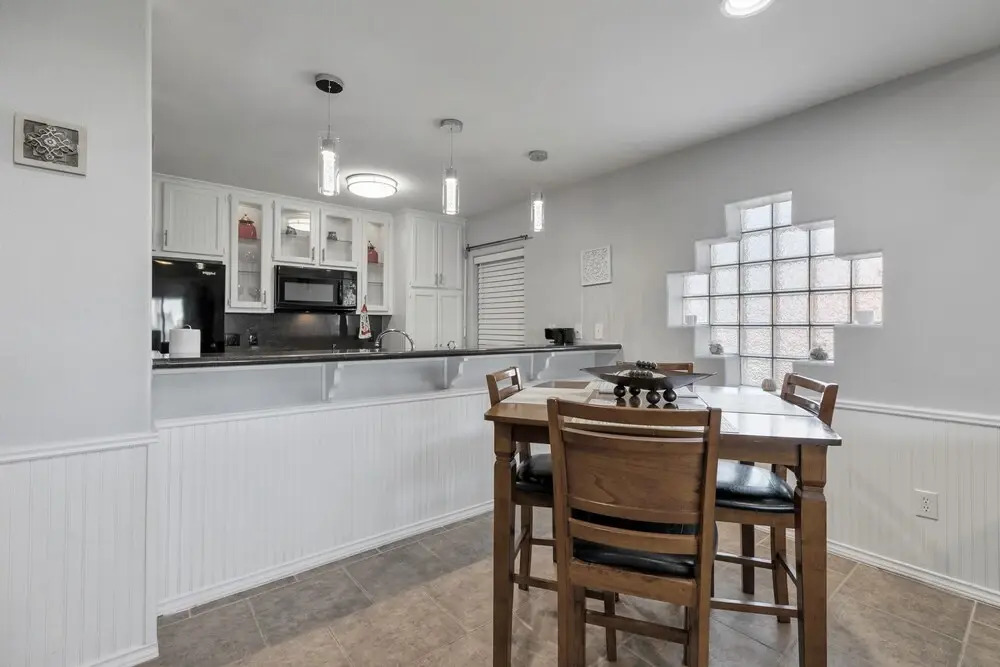 New! Stunning House w/ Pool & 1 Block From Beach!