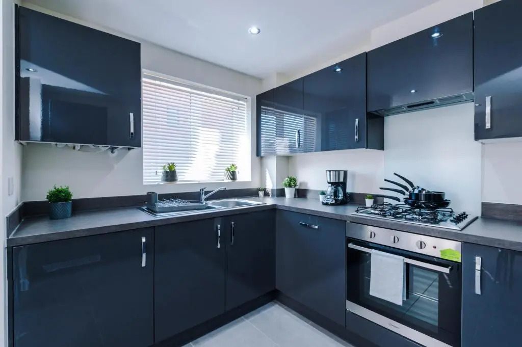 Vidale Court, 3 Bedroom House with River Irwell view, sleeps 6