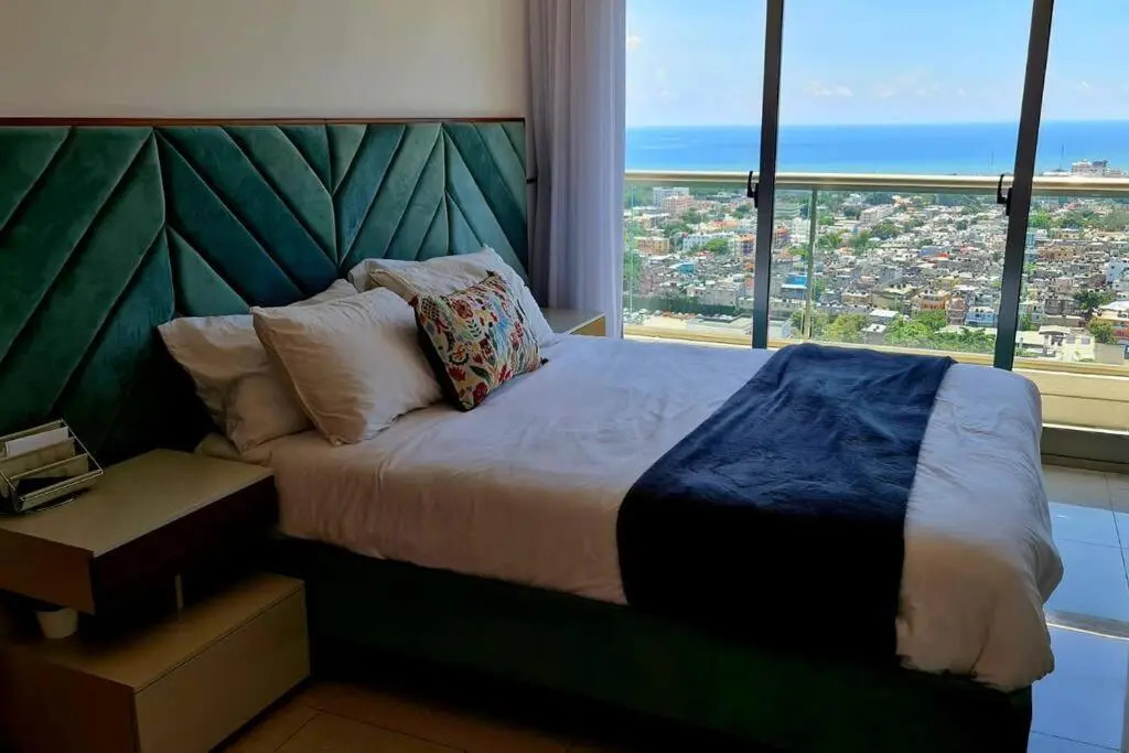 Lujoso apartamento, vista al mar, 2 hab.