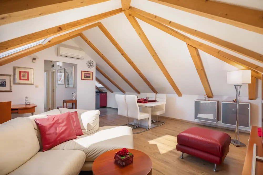 Romantic apartment in the attic