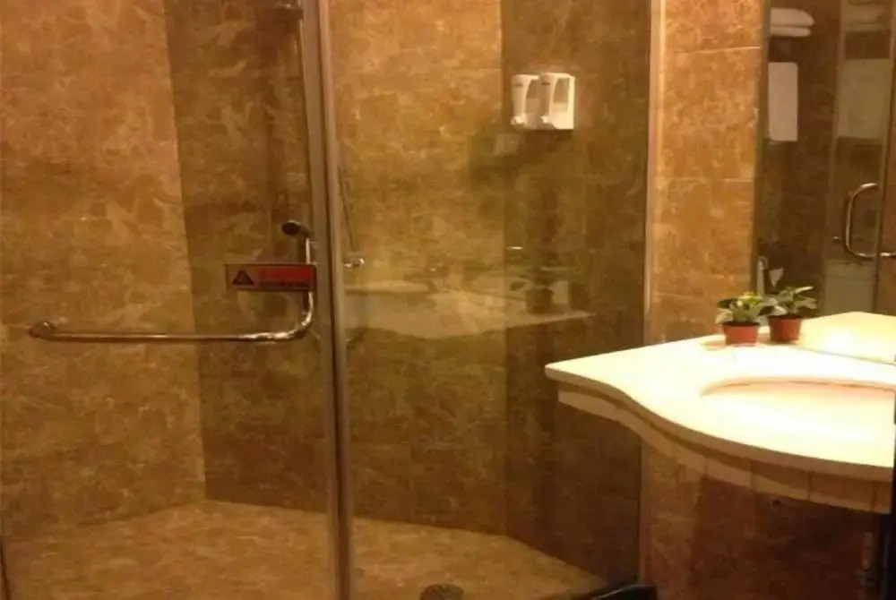 Jinyi Hotel