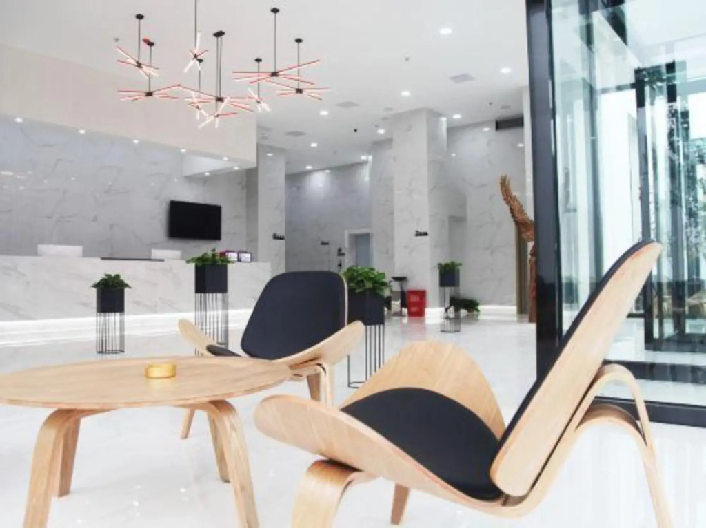 Tuoge Ruoge Nara Hotel (Zhengzhou University New Campus)
