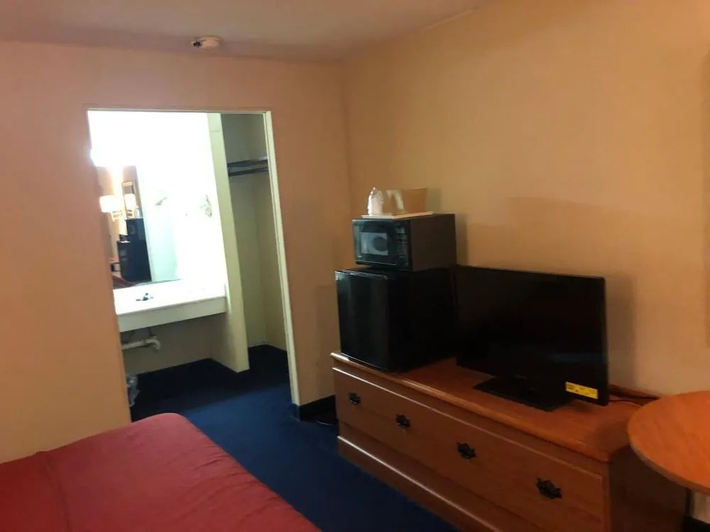 Virginian Motel