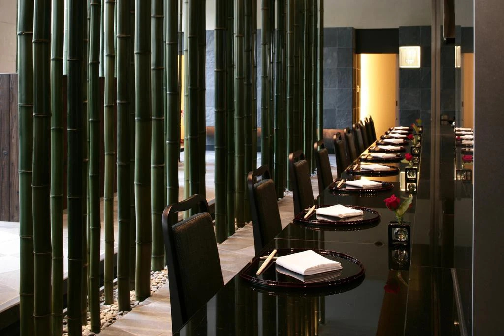 Отель City Plaza Osaka