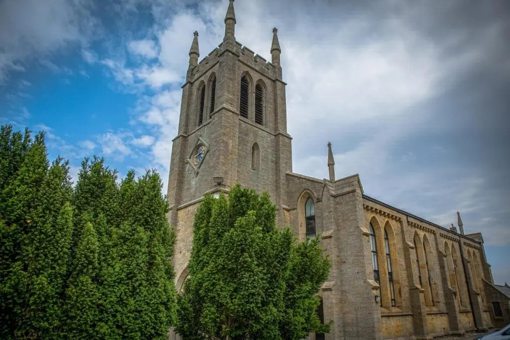 Central Penthouse in Converted Church - Free parking - Free WiFi
