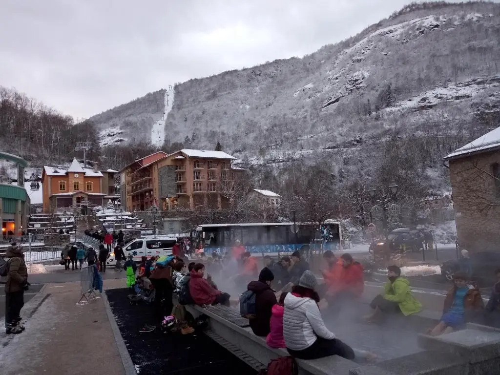 Ax Sweet Mountain - 3ch et 2 sdb - jardin centre village