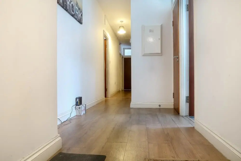 Broxbourne Guest House