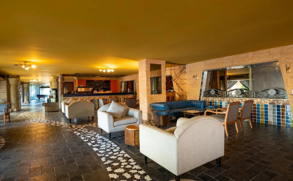 Отель Luxor Bangkok