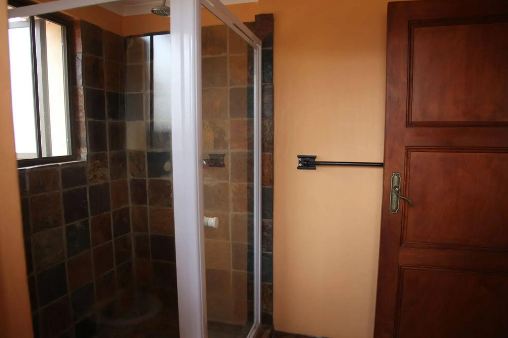 Lili Bush Guesthouse