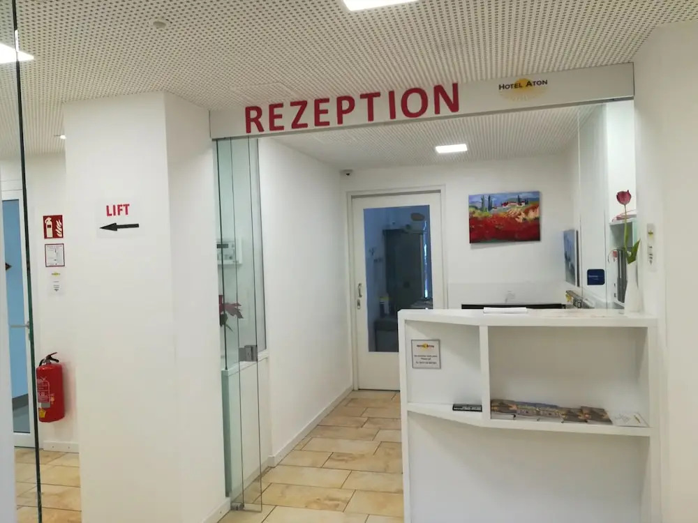 Hotel Aton