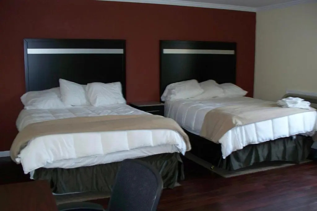Budget Inn & Suites