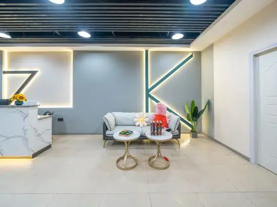 Zhiling Homestay (Five Star Street City Center)