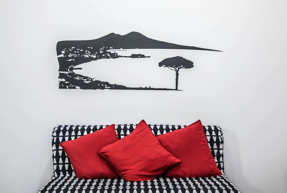 San Cosmo's Flat Naples Centre