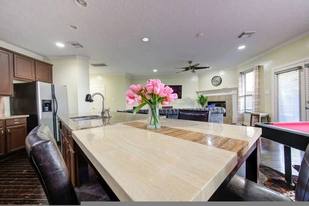 Family Houston Stay Near NRG MD Anderson