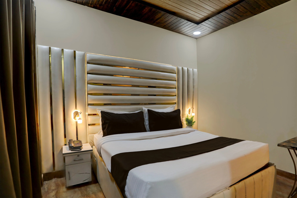 HOTEL O SHIPRAJ INN