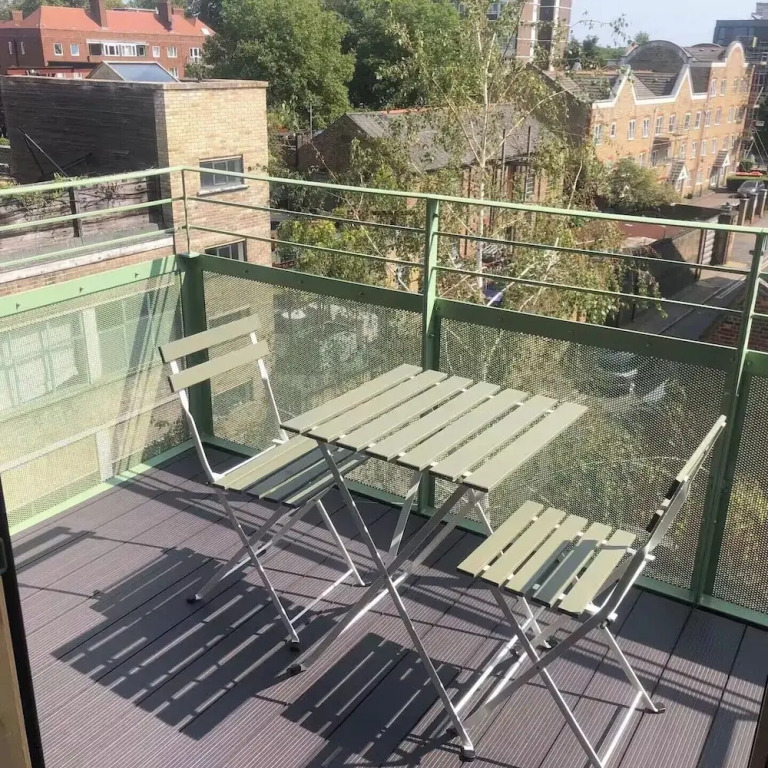 Shorditch Apartment Sleeps 6