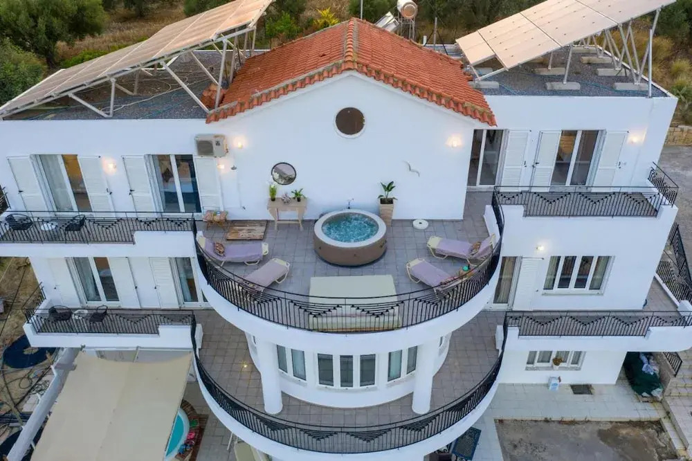 White House Chersonisos With Private Swimming Pool