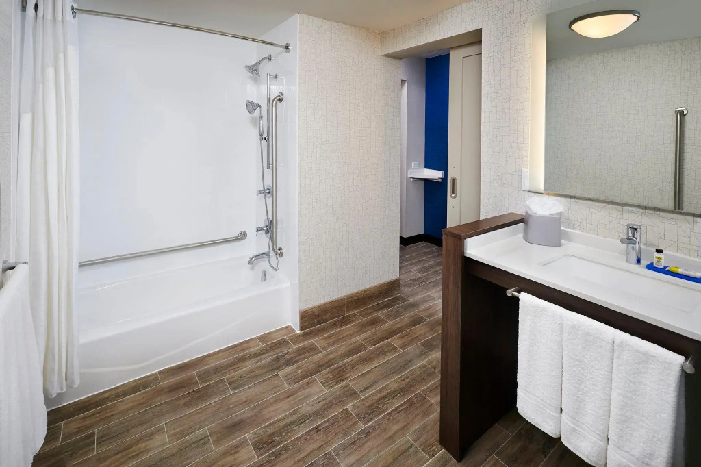Holiday Inn Express - Sarnia - Point Edward by IHG