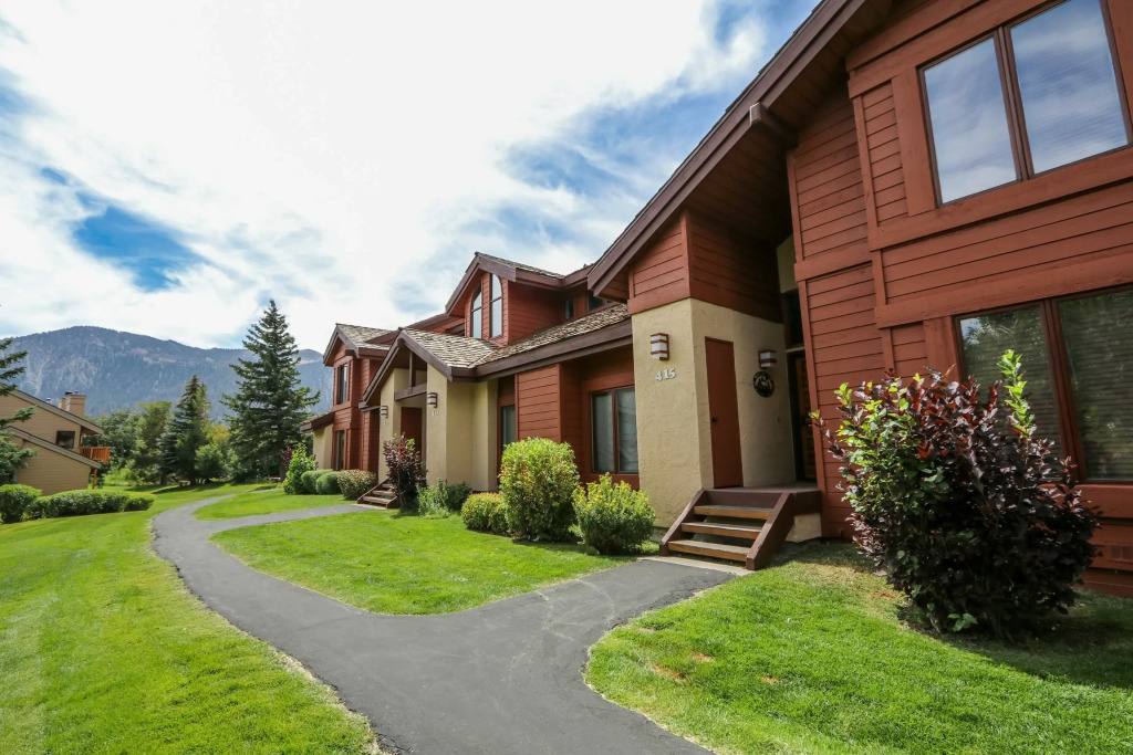 Snowcreek III #415 Condo