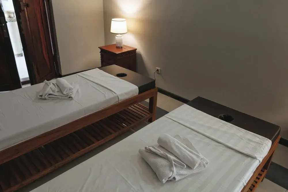 Blue Marlin 6-BR Villa Singaraja Bali