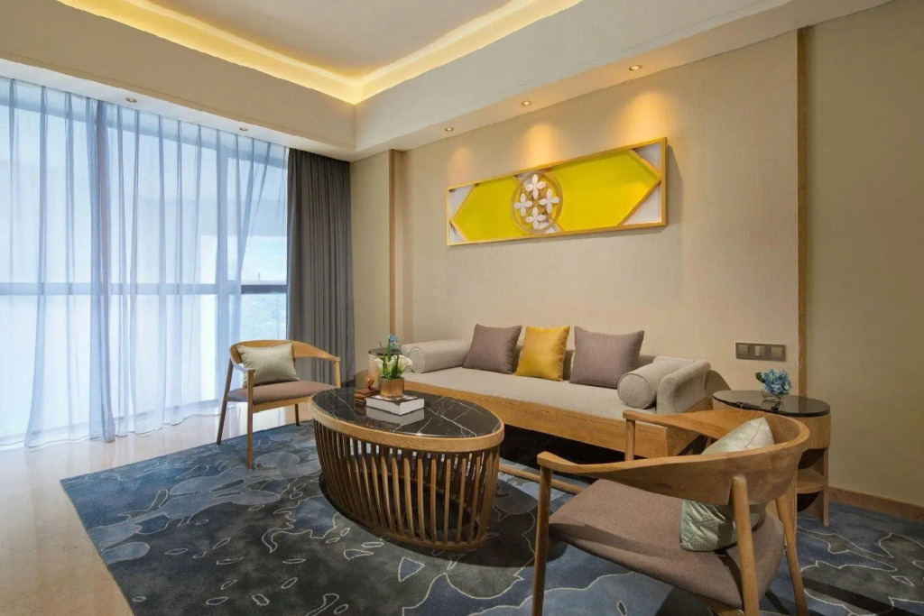 Biquan Kongzhong Hot Spring Hotel