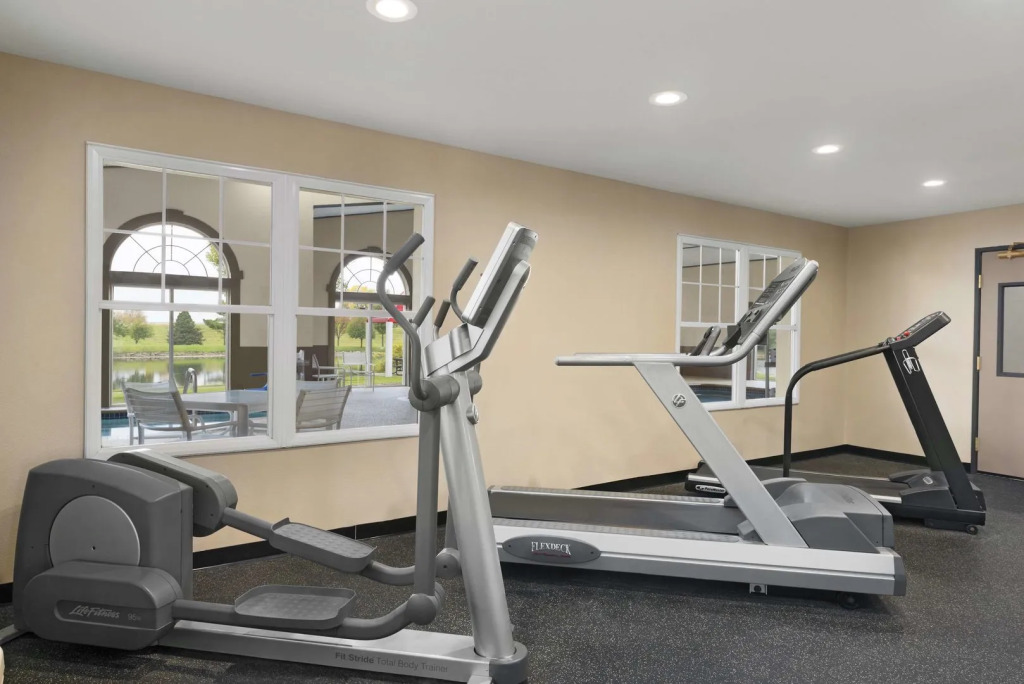 Country Inn & Suites by Radisson, Ankeny - Des Moines