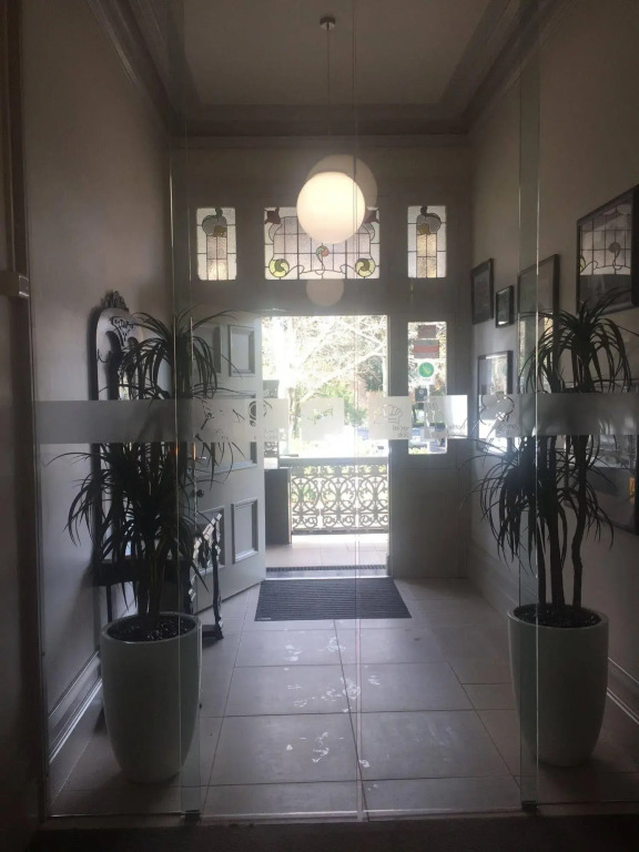 Deloraine Hotel