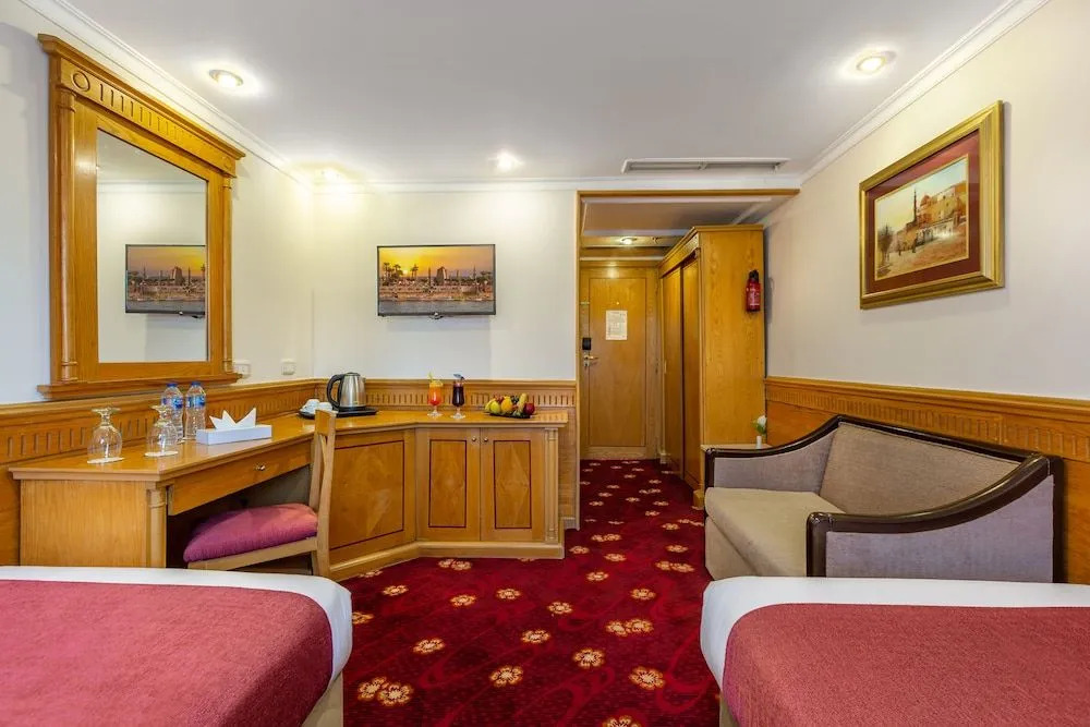 MS Chatteau lafayette Nile Cruise