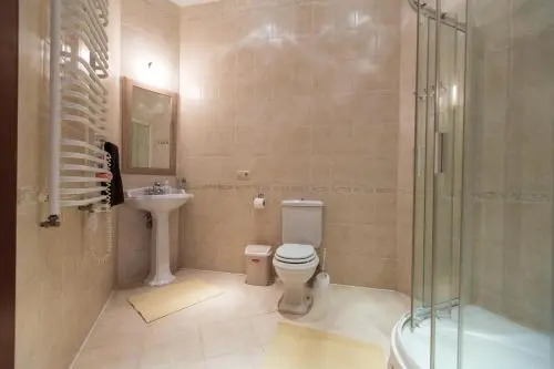 10 Rooms