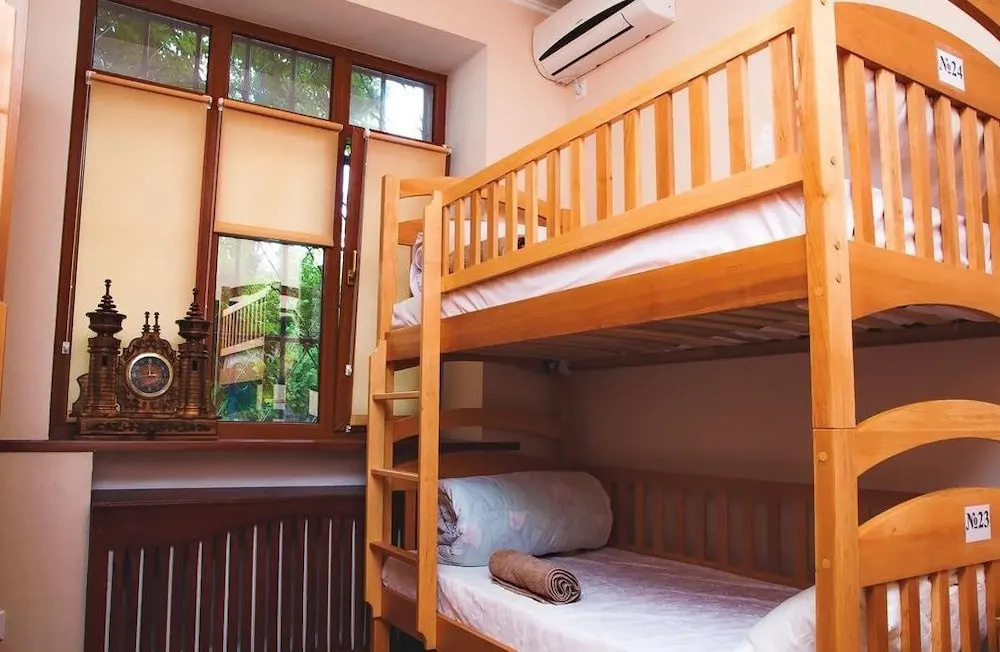 Globus Hostel