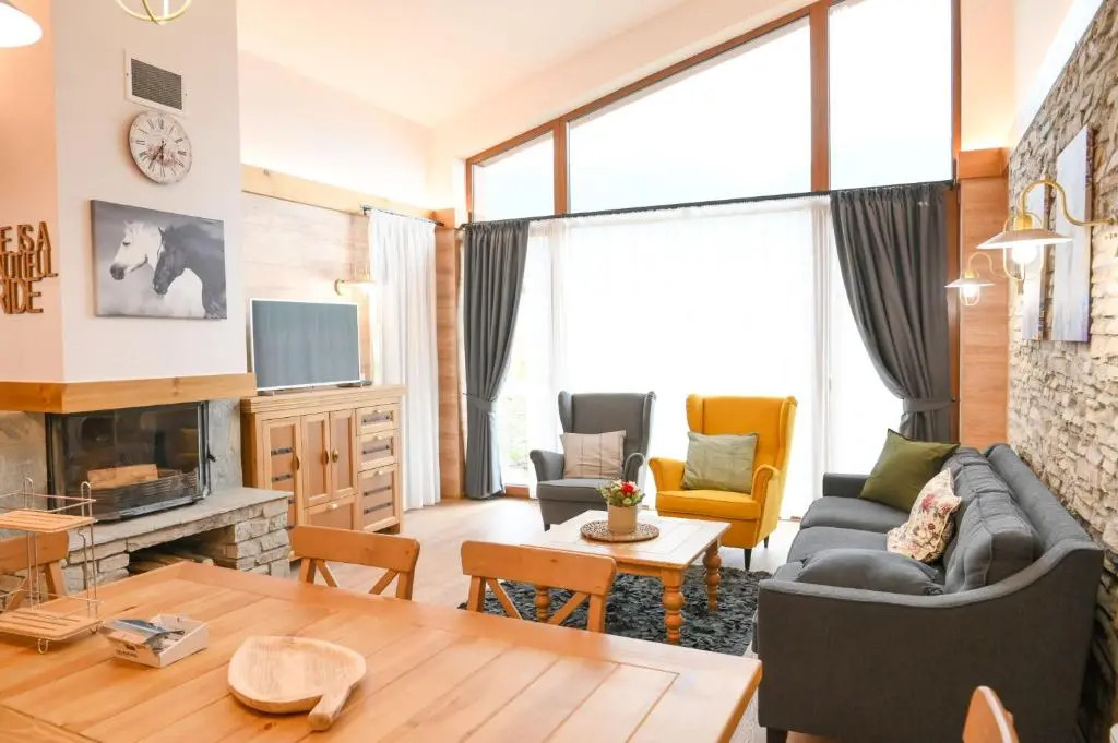 Villa Raphael w Jacuzzi near Pirin Golf Resort