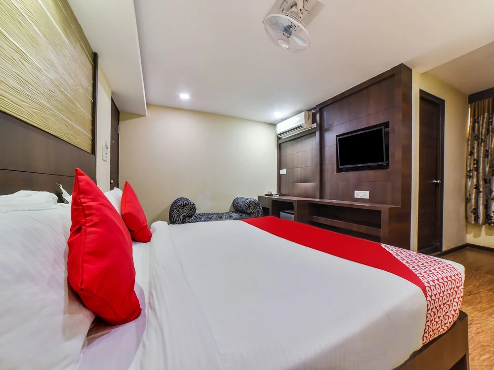 OYO 4668 Hotel Ocean Residency